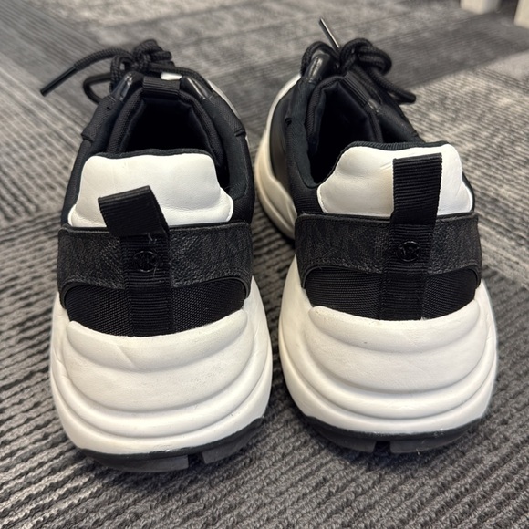 Michael Kors Black and White Low Platform Sneakers Women size 10 - Picture 2 of 7